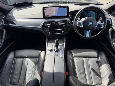 2022 BMW 5 Series - thumbnail 18