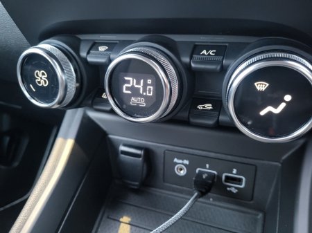 2022 Renault Zoe Iconic Rapid Charge 50Kwh R135, Long Range, Full Renault History €14,950 thumbnail