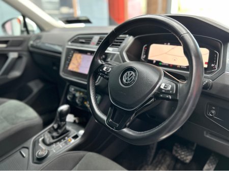 2020 Volkswagen Tiguan €28950! 2020 VW TIGUAN 2.0 TDI HIGHLINE 4MOTION / HUD, HEATED SEATS, 360 Cameras €28,950 thumbnail