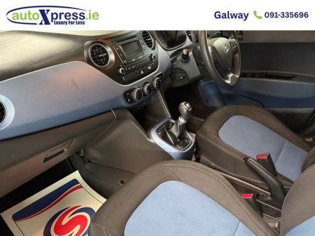 2017 Hyundai i10 1.2 Manual €8,895 thumbnail