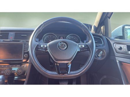 2014 Volkswagen Golf  €12,490 thumbnail