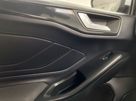 2024 Ford Focus - thumbnail 11