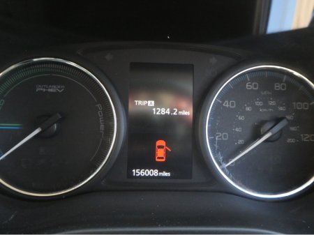 2015 Mitsubishi Outlander - thumbnail 4