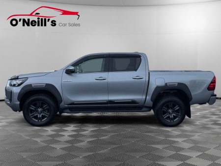 2025 Toyota Hilux - thumbnail 6