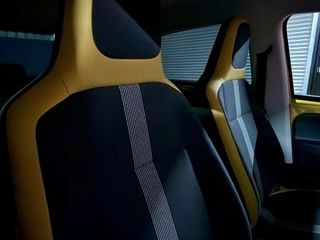 2017 Volkswagen up! 1.0 75BHP HIGH UP €11,650 thumbnail