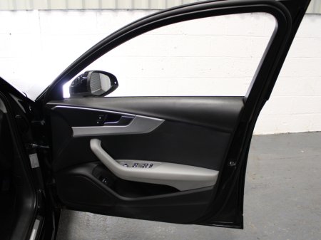 2017 Audi A4 LIMOUSINE 1.4 TFSI 150 SE ULTRA 4DR €14,950 thumbnail