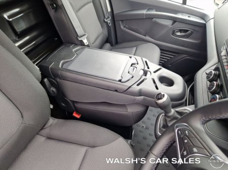 2026 Nissan Primastar L2H1 130 SV Premium MY25 €31,540 thumbnail