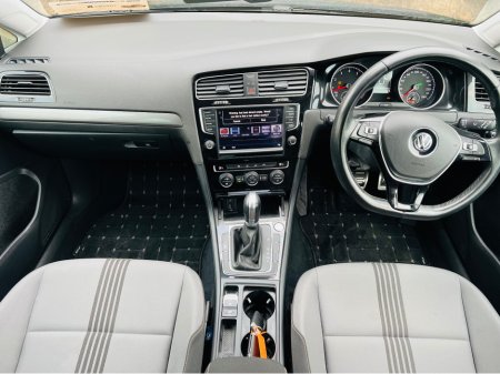 2016 Volkswagen Golf LOUNGE MODEL // 1.2 PETROL // AUTOMATIC €14,950 thumbnail