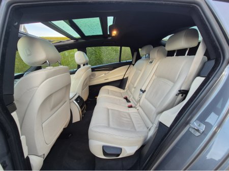 2016 BMW 5 Series - thumbnail 11