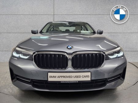 2021 BMW 5 Series - thumbnail 16