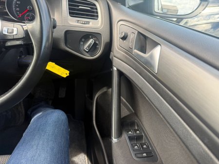 2013 Volkswagen Golf - thumbnail 10