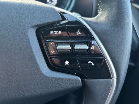 2025 Kia Niro HEV SEM €37,950 thumbnail