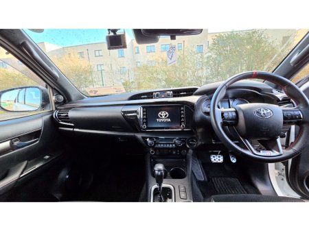 2022 Toyota Hilux - thumbnail 15