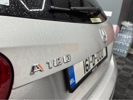 2016 Mercedes-Benz A Class 2016 MERCEDES-BENZ A180 SPORT RADAR SAFETY PACKAGE 1.6 AUTOMATIC / CRUISE CONTROL / REVERSE CAMERA / ELECTRIC MEMORY & HEATED SEATS / PADDLE SHIFTERS AND MORE thumbnail