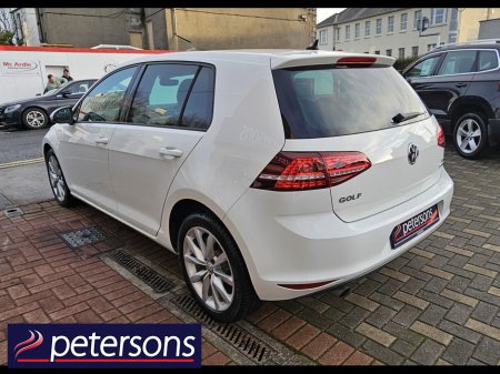 2017 Volkswagen Golf VOLKSWAGEN GOLF 1.2 PETROL AUTOMATIC - LOW MILEAGE €17,950 thumbnail