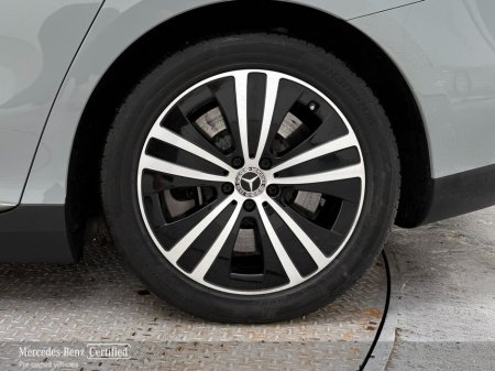 2024 Mercedes-Benz EQE EQE 300 Alpine Grey €51,900 thumbnail