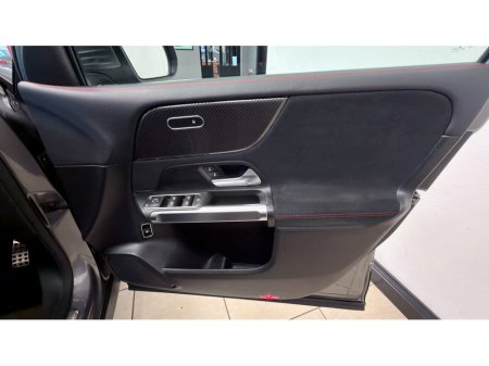 2021 Mercedes-Benz GLB - thumbnail 11