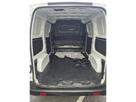 2021 Nissan NV200 - thumbnail 17