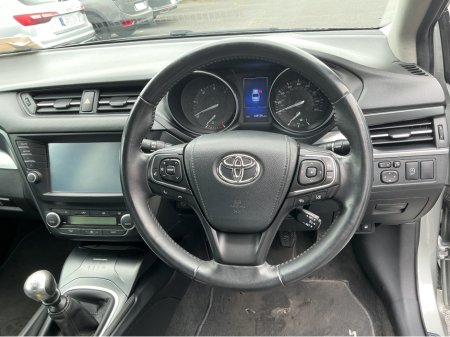 2017 Toyota Avensis 2.0 D-4D BUS EDITION PLUS OVERMOUNT 141BHP 4DR €10,995 thumbnail