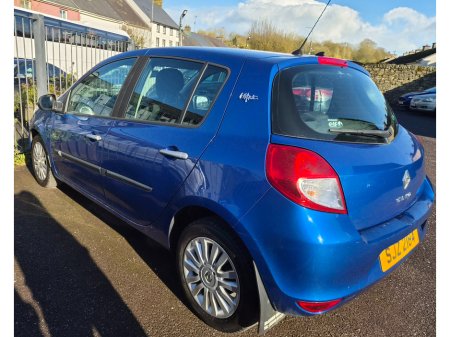 2011 Renault Clio - thumbnail 6