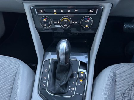 2019 Volkswagen Tiguan Allspace 2.0 TDI 150HP Comfortline DSG Auto 7 Seat Pan Roof Mint €29,995 thumbnail