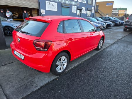 2021 Volkswagen Polo - view 3