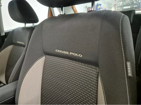 2016 Volkswagen Polo - thumbnail 25