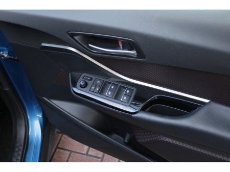 2017 Toyota C-HR - thumbnail 10