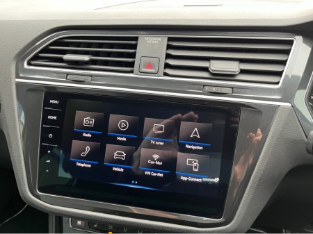 2020 Volkswagen Tiguan - thumbnail 21