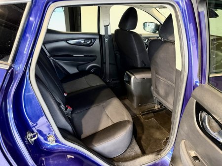 2016 Nissan Qashqai - thumbnail 9