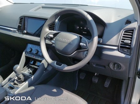 2025 Skoda Karoq SELECTION 2.0TDI 115HP €37,950 thumbnail