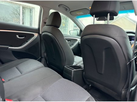 2016 Hyundai i30 1.4 PETROL CLASSIC 5DR thumbnail