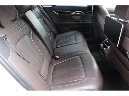 2019 BMW 7 Series - thumbnail 21