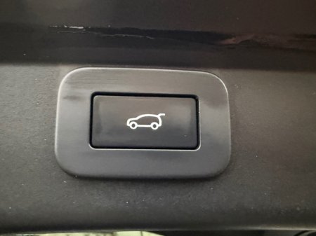 2024 Jaguar I-Pace - thumbnail 21