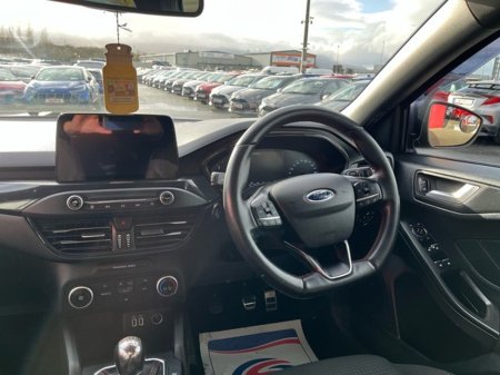 2021 Ford Focus - thumbnail 9