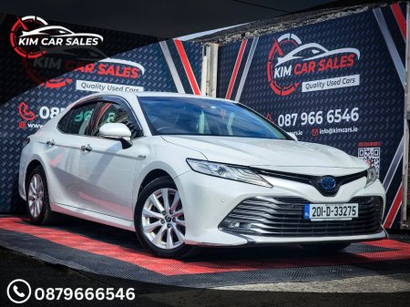 2020 Toyota Camry - thumbnail 1