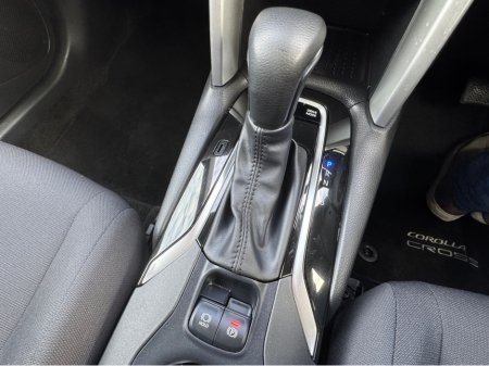 2024 Toyota Corolla Cross - thumbnail 17