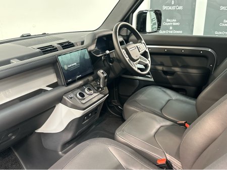 2026 Land Rover Defender - thumbnail 15