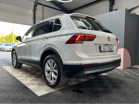 2020 Volkswagen Tiguan €28950! 2020 VW TIGUAN 2.0 TDI HIGHLINE 4MOTION / HUD, HEATED SEATS, 360 Cameras €28,950 thumbnail