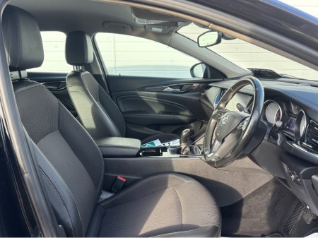 2018 Opel Insignia GRAND SPORT SE 1.6 13 136PS 5DR €12,950 thumbnail