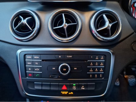 2016 Mercedes-Benz CLA Class SPORT LOW MILAGE-NEW NCT €13,850 thumbnail