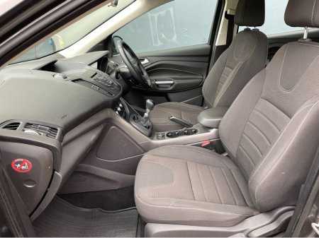 2015 Ford Kuga - thumbnail 7