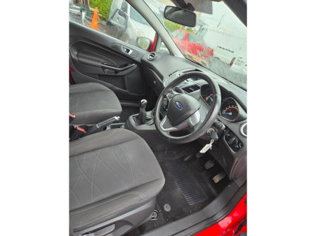 2016 Ford Fiesta 1.25 60PS Zetec €9,800 thumbnail