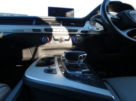 2017 Audi Q7  €26,980 thumbnail