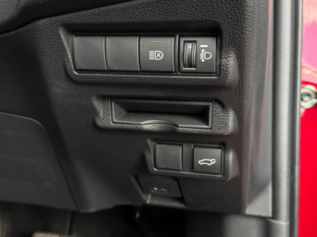 2025 Toyota Corolla Cross - thumbnail 19