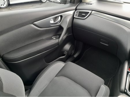 2018 Nissan Qashqai - thumbnail 24