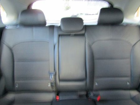 2019 Kia Niro 1.6 GDI 2 104BHP 5DR Auto €17,950 thumbnail