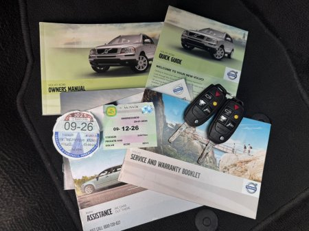 2011 Volvo XC90 - thumbnail 32