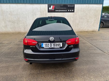 2013 Volkswagen Jetta 1.6 TDI LIMITED EDITION BLUEMOTION 105PS 4DR €6,750 thumbnail