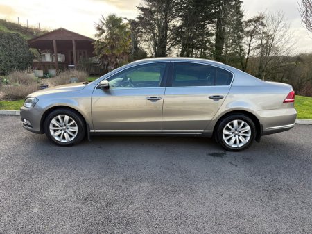 2012 Volkswagen Passat - thumbnail 17